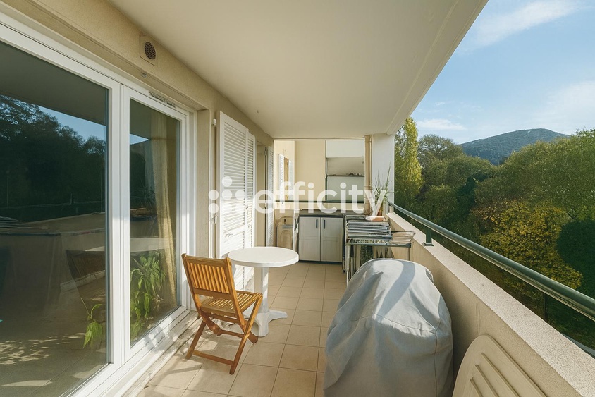 appartement 4 pièces - 86m2 à Marseille (13009)