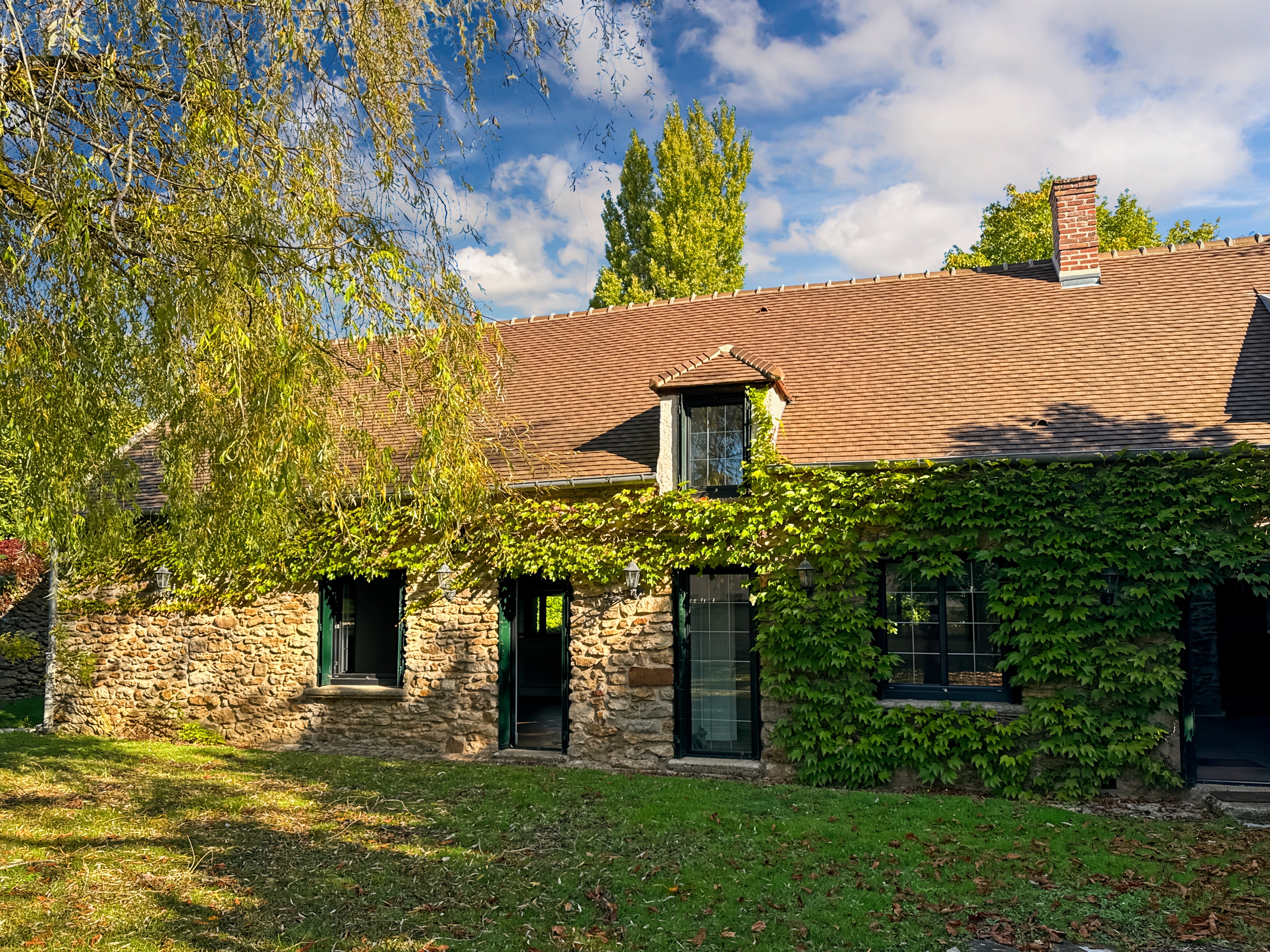 Achat immobilier Maison 6 pièces  200m2 à Nandy (77176) - Photo n°1