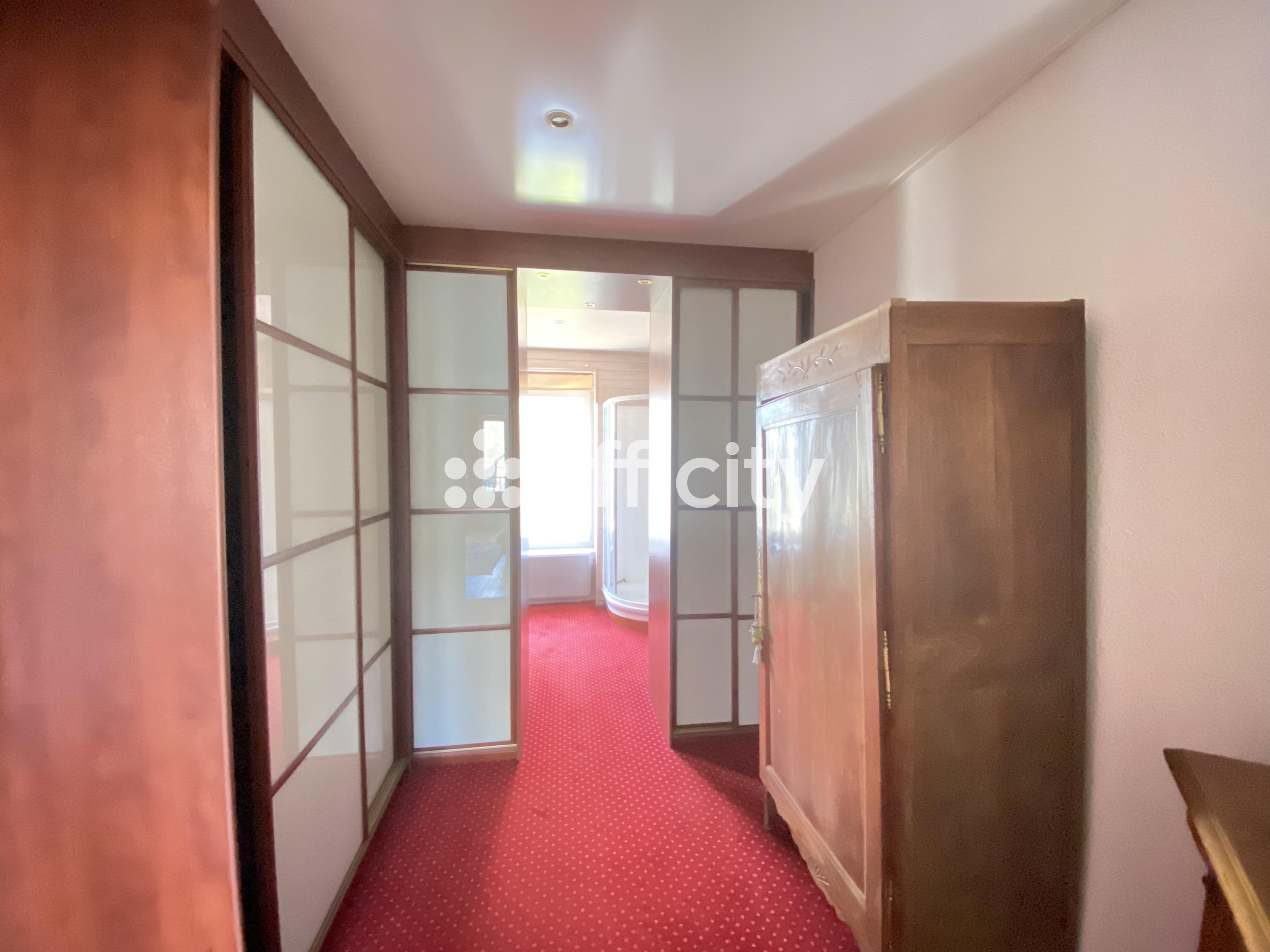 Achat immobilier Appartement 10 pièces  198m2 à Pontivy (56300) - Photo n°12