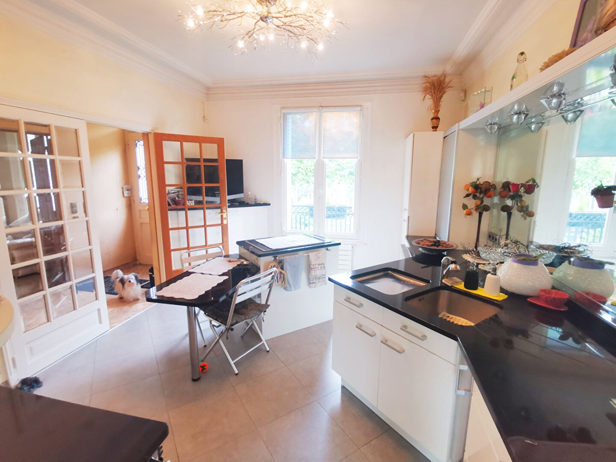 Achat immobilier Maison 9 pièces  202m2 à Chelles (77500) - Photo n°5