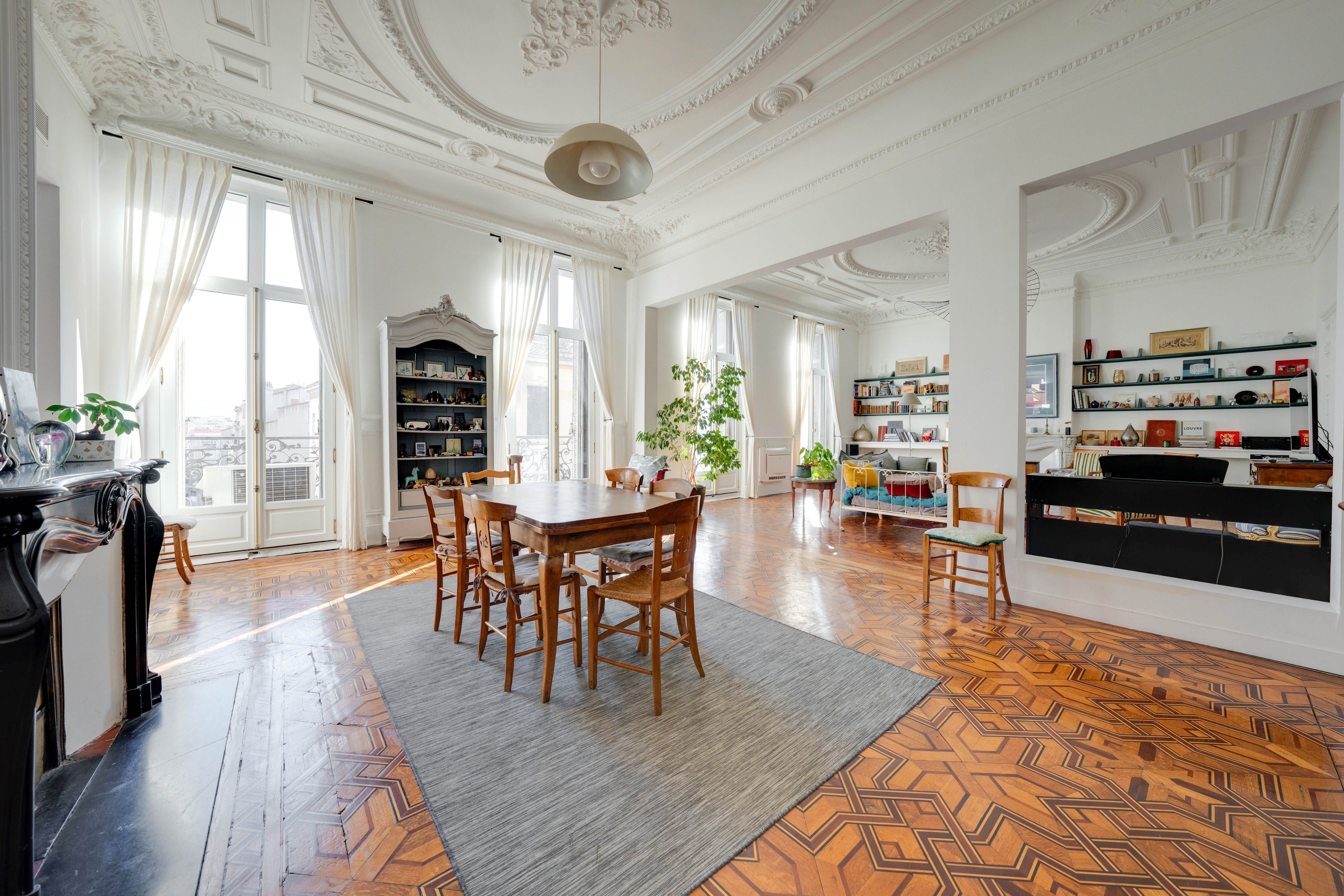 Achat immobilier Appartement 5 pièces  223m2 à Marseille (13006) - Photo n°1