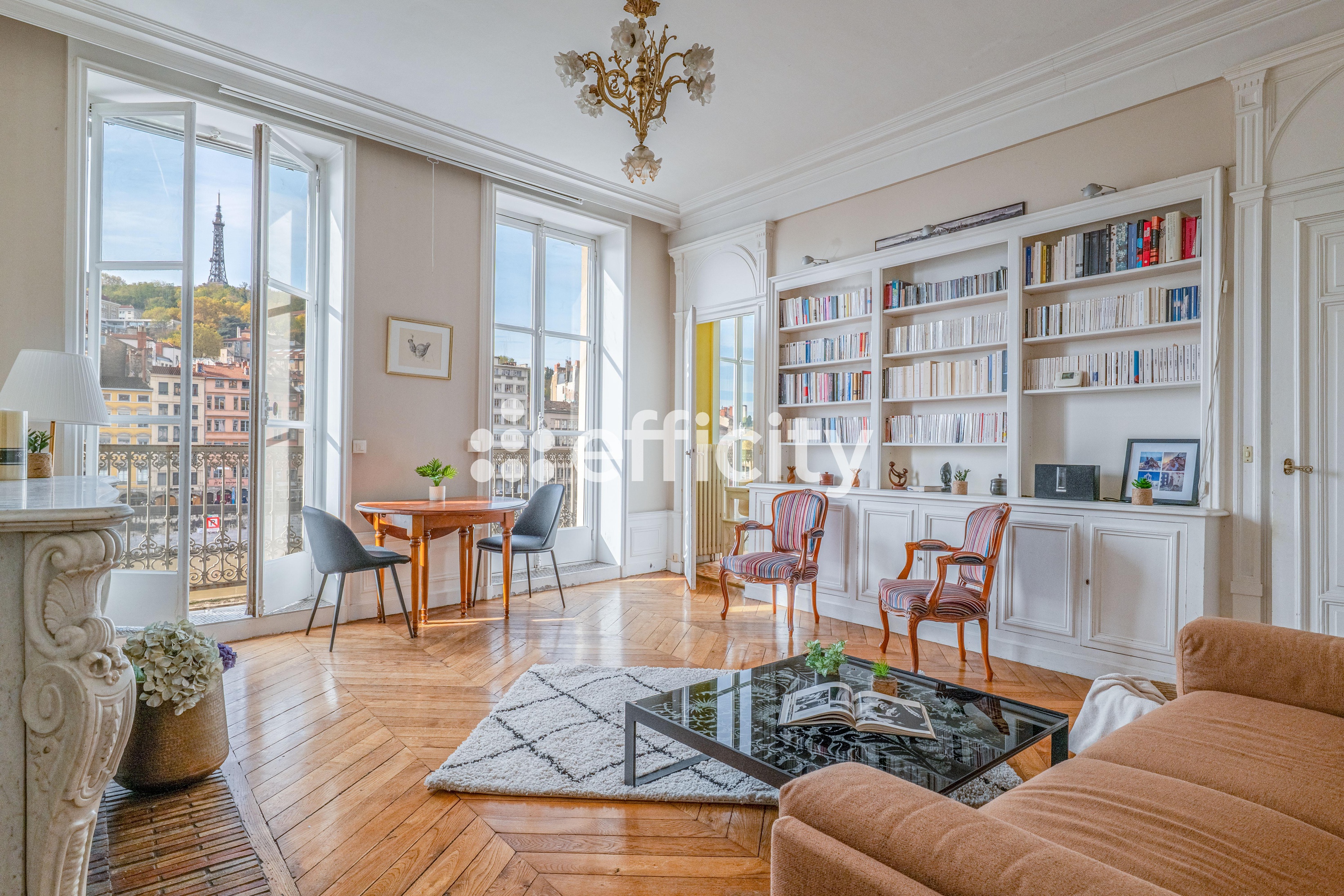 appartement 4 pièces - 109m2 à Lyon (69001)