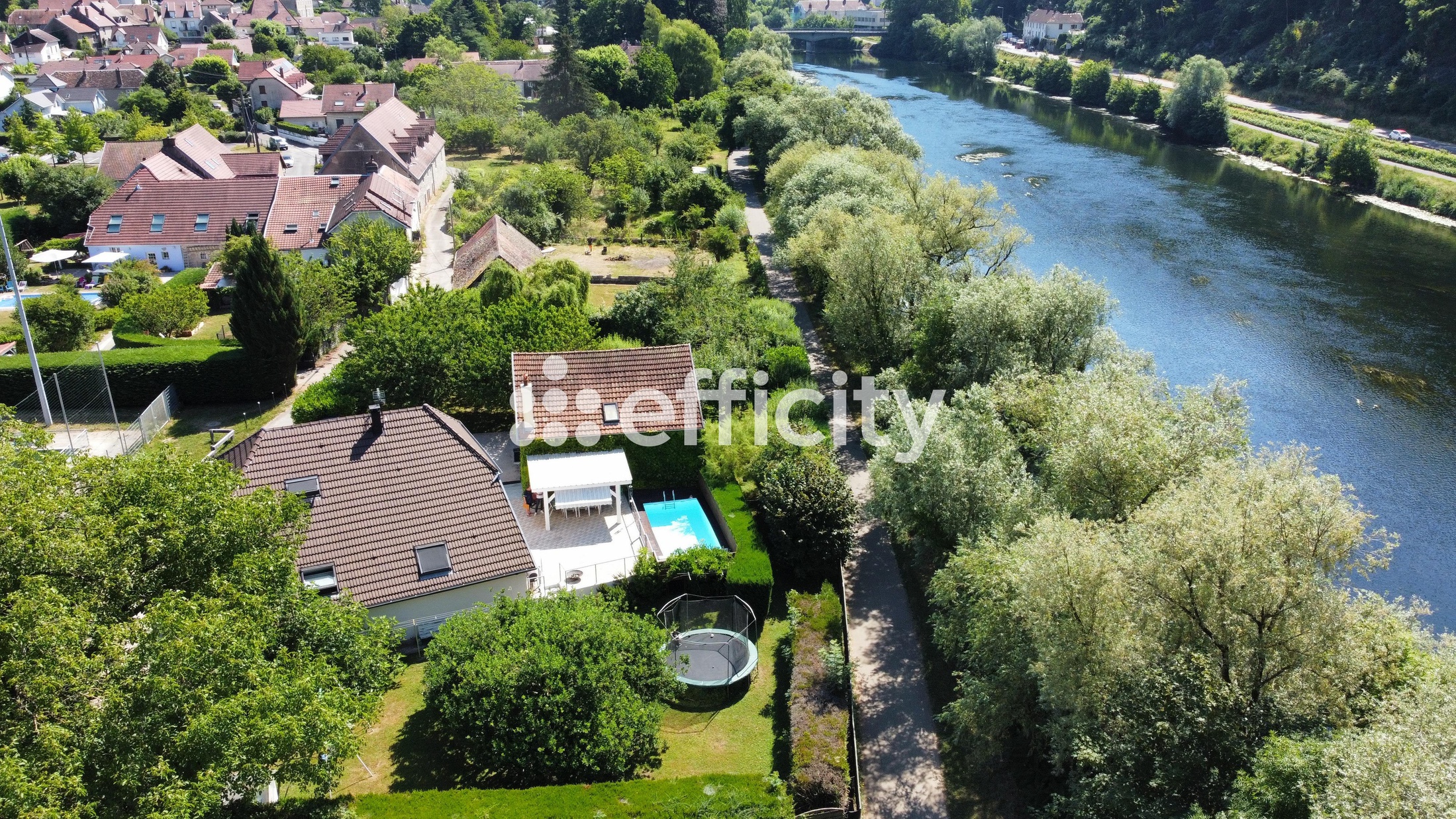 maison 7 pièces - 200m2 à Besançon (25000)