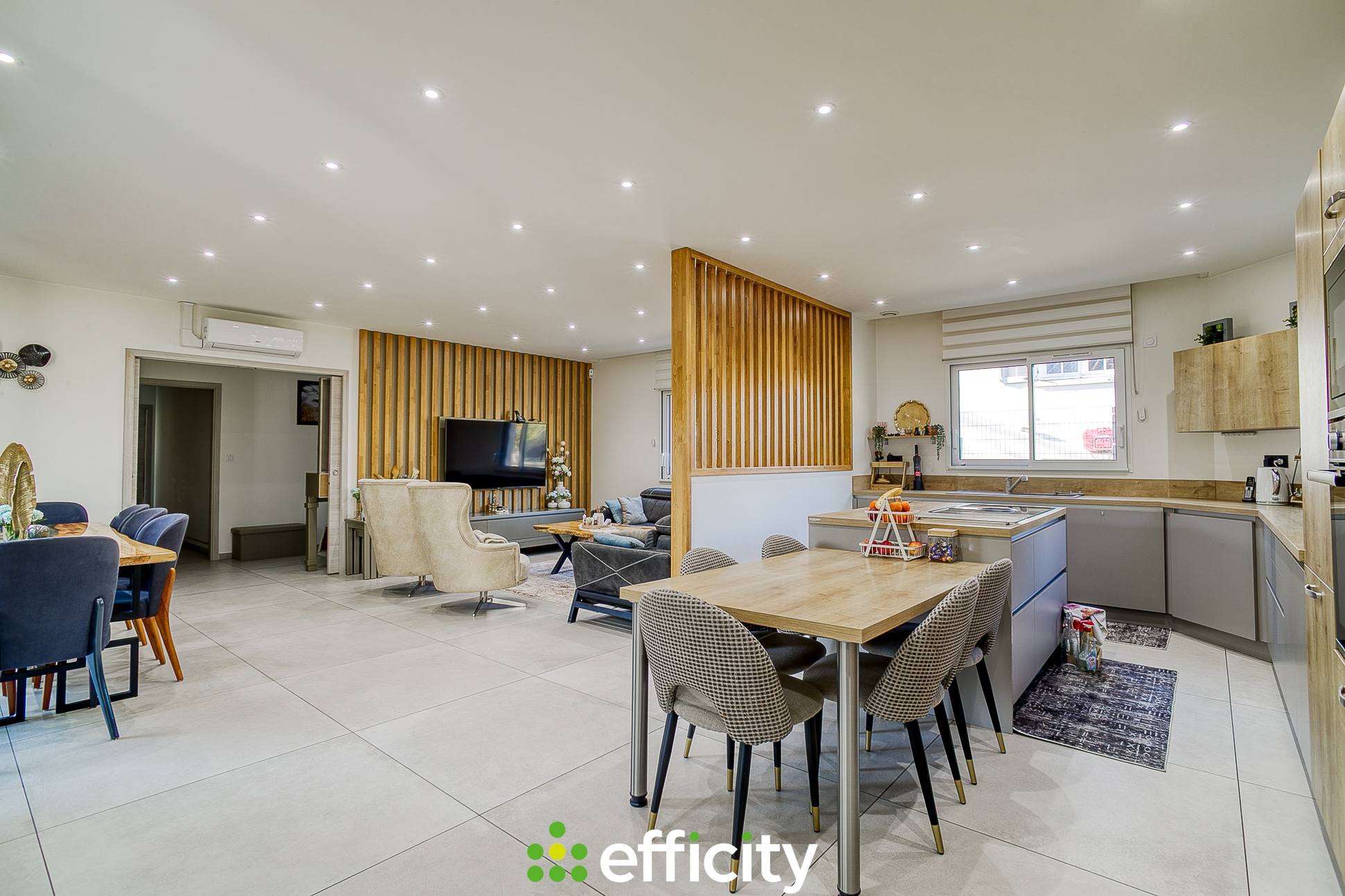 Maison 5 pièces 140 m² · à Jassans-Riottier · 140 m² · 449 000 €