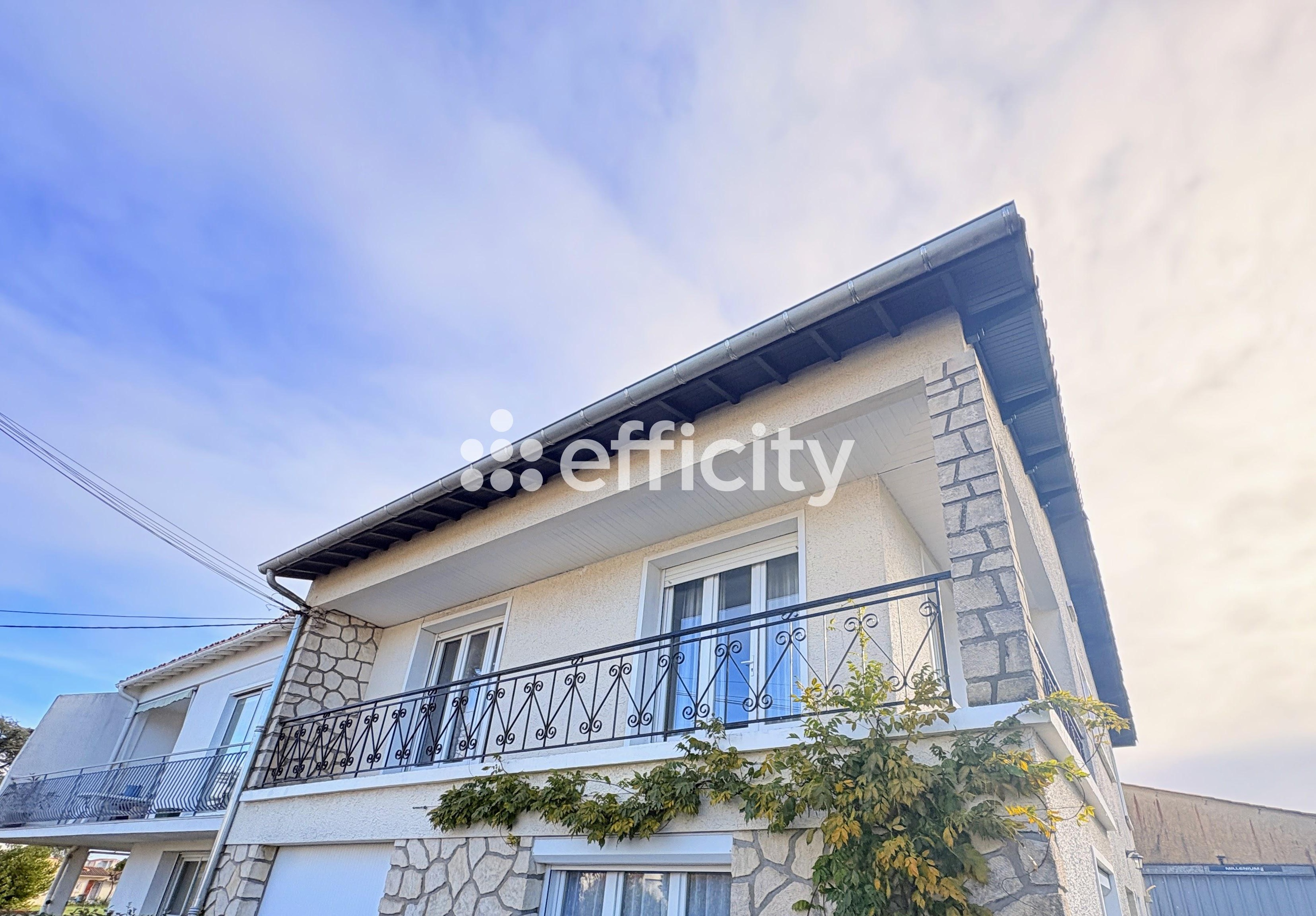 Achat immobilier Maison 5 pièces  154m2 à Royan (17200) - Photo n°1
