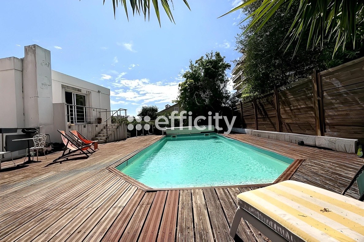 maison 10 pièces - 303m2 à Cannes (06400)