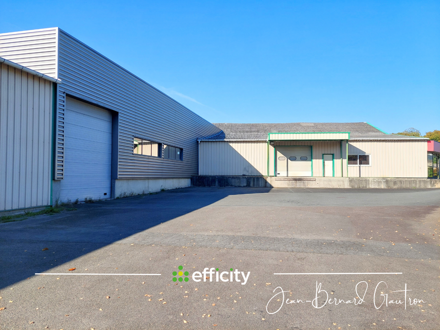 local commercial 8 pièces - 1560m2 à Guingamp (22200)