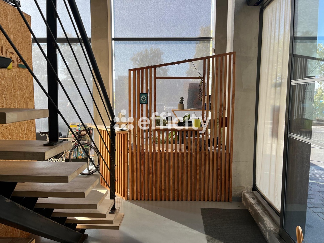 bureau 8 pièces - 230m2 à Nantes (44000)