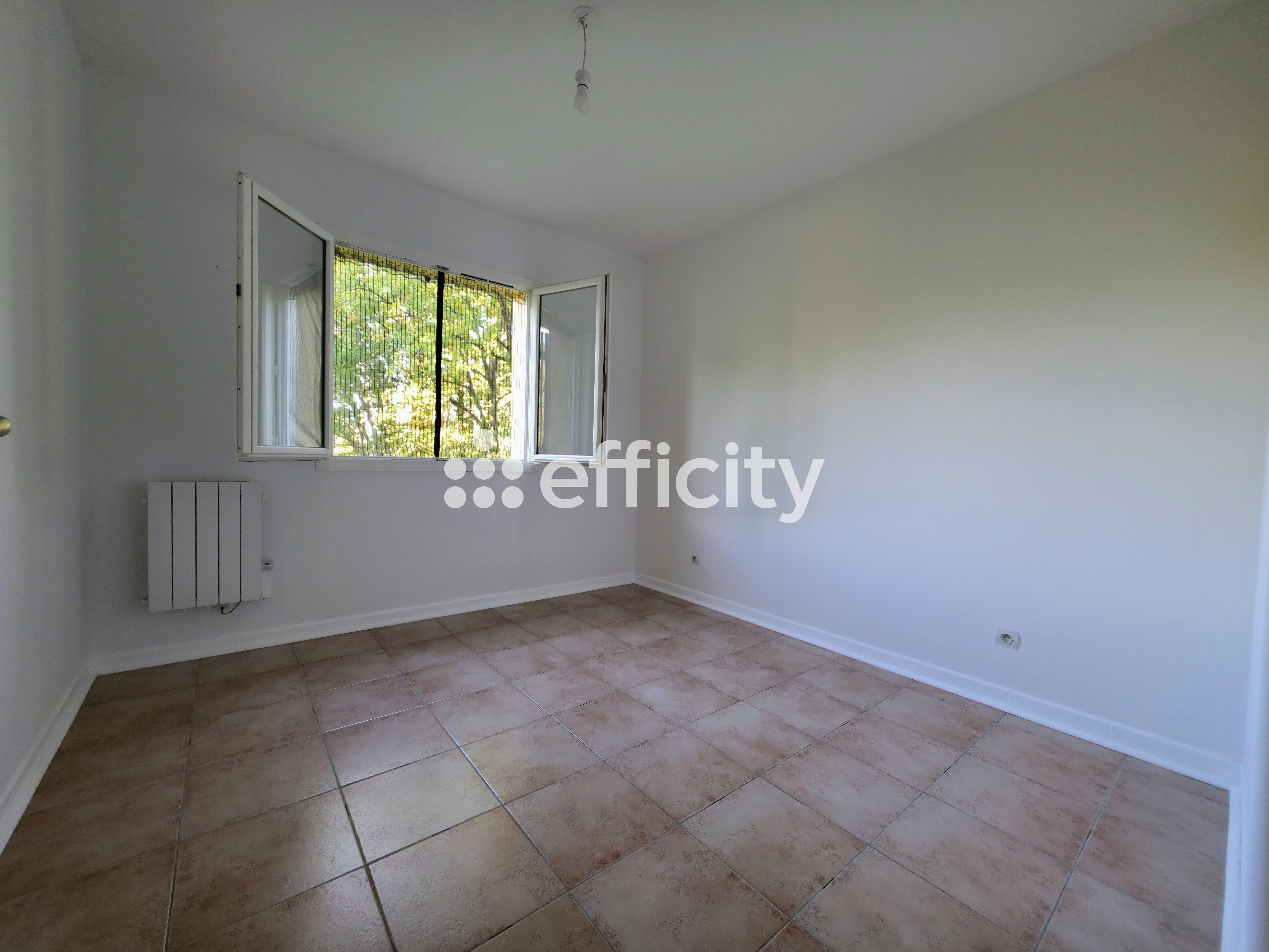 Achat immobilier Maison 5 pièces  95m2 à Bourgnac (24400) - Photo n°5