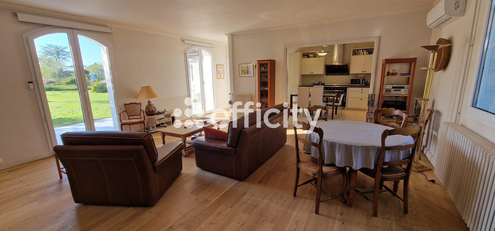 Achat immobilier Maison 4 pièces  170m2 à Angoulême (16000) - Photo n°1