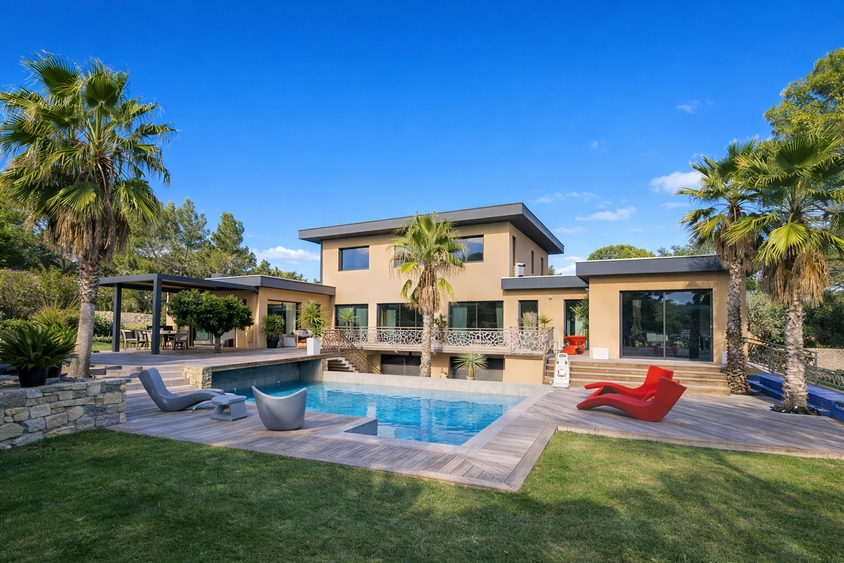 maison 10 pièces - 270m2 à Nîmes (30900)