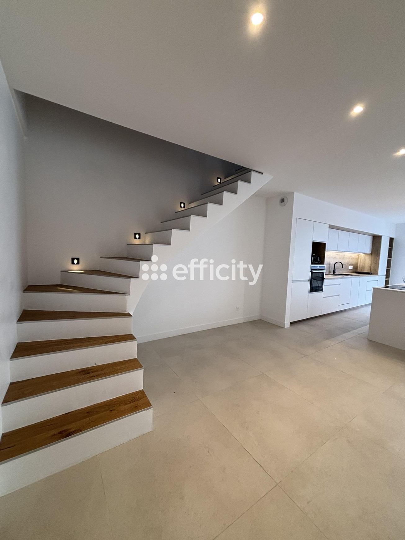 Achat immobilier Maison 5 pièces  189m2 à Lagord (17140) - Photo n°4