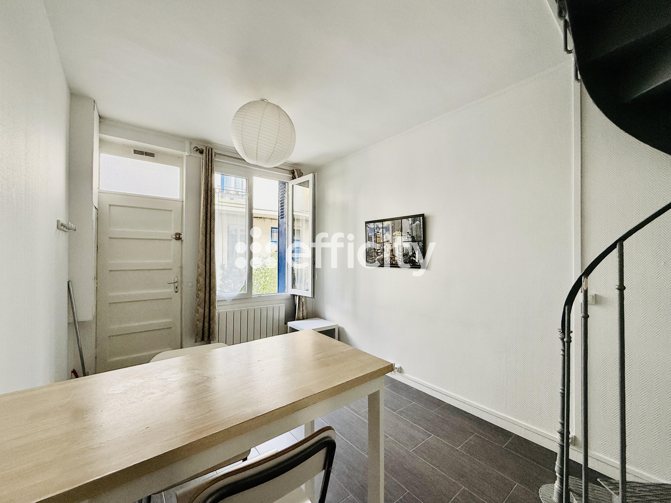 appartement 2 pièces - 27m2 à Le Kremlin-Bicêtre (94270)