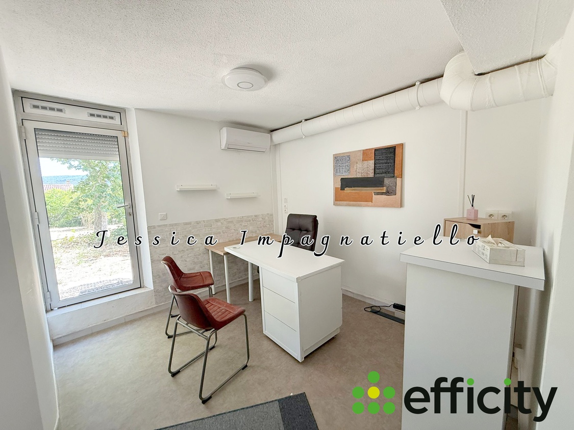 local-commercial 3 pièces - 86m2 à Le Beausset (83330)