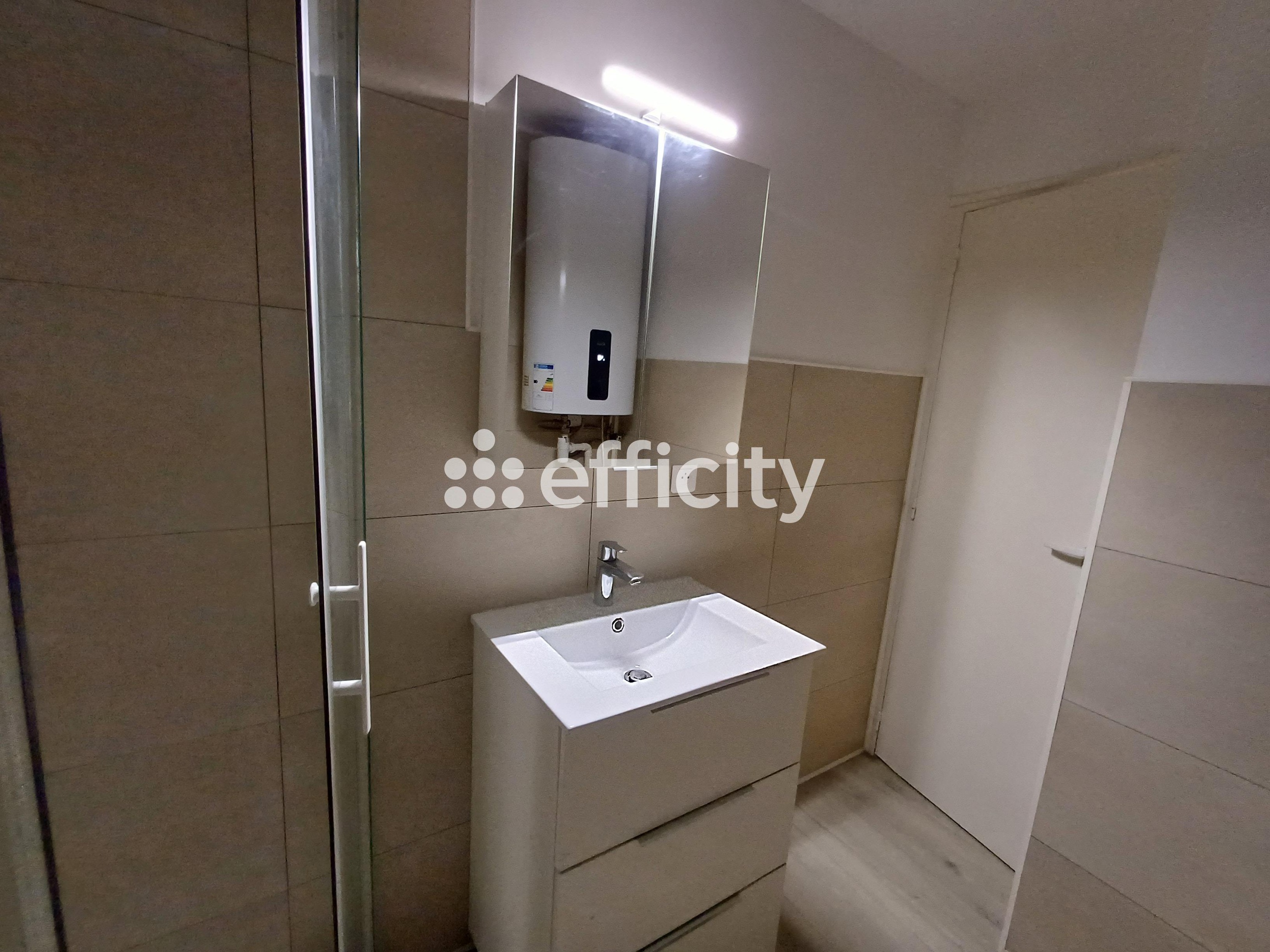 Achat immobilier Appartement 2 pièces  30m2 à Draguignan (83300) - Photo n°7