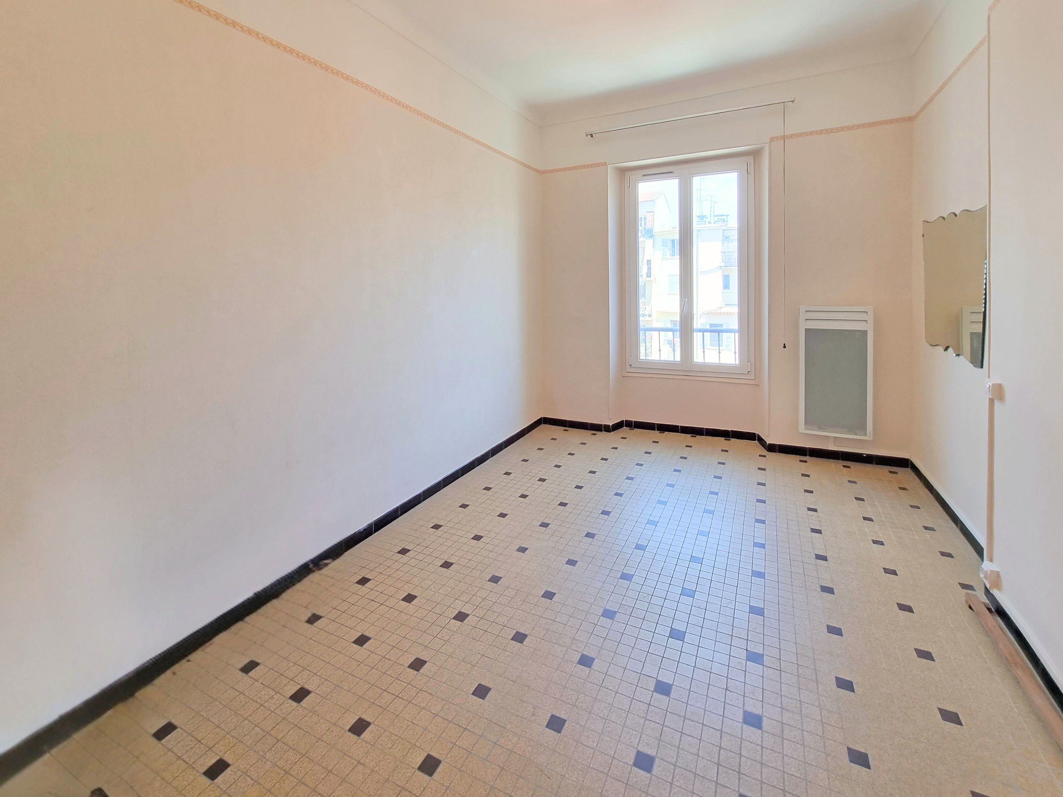 Achat immobilier Appartement 2 pièces  56m2 à Nice (06000) - Photo n°4