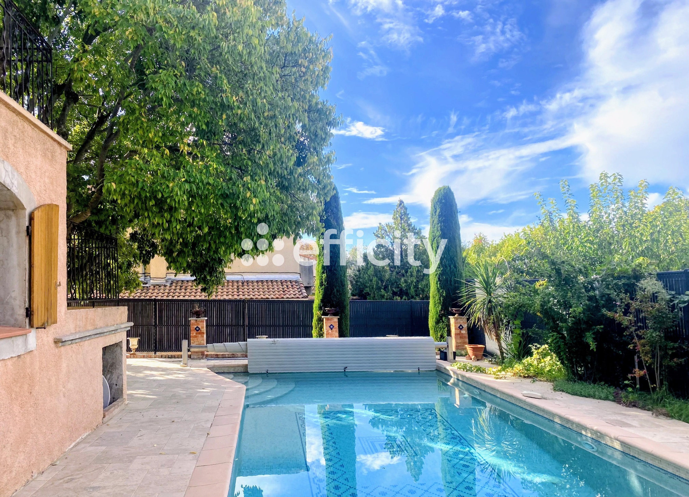 maison 10 pièces - 206m2 à Aix-en-Provence (13090)