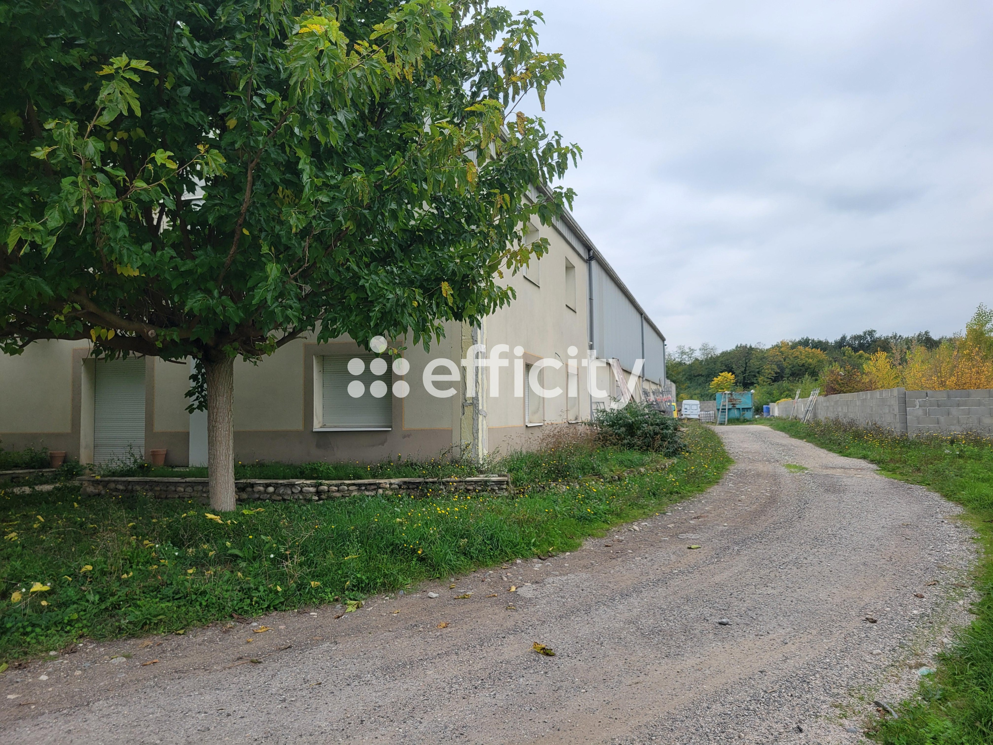 Achat immobilier Local commercial   750m2 à Saint-Just-de-Claix (38680) - Photo n°11