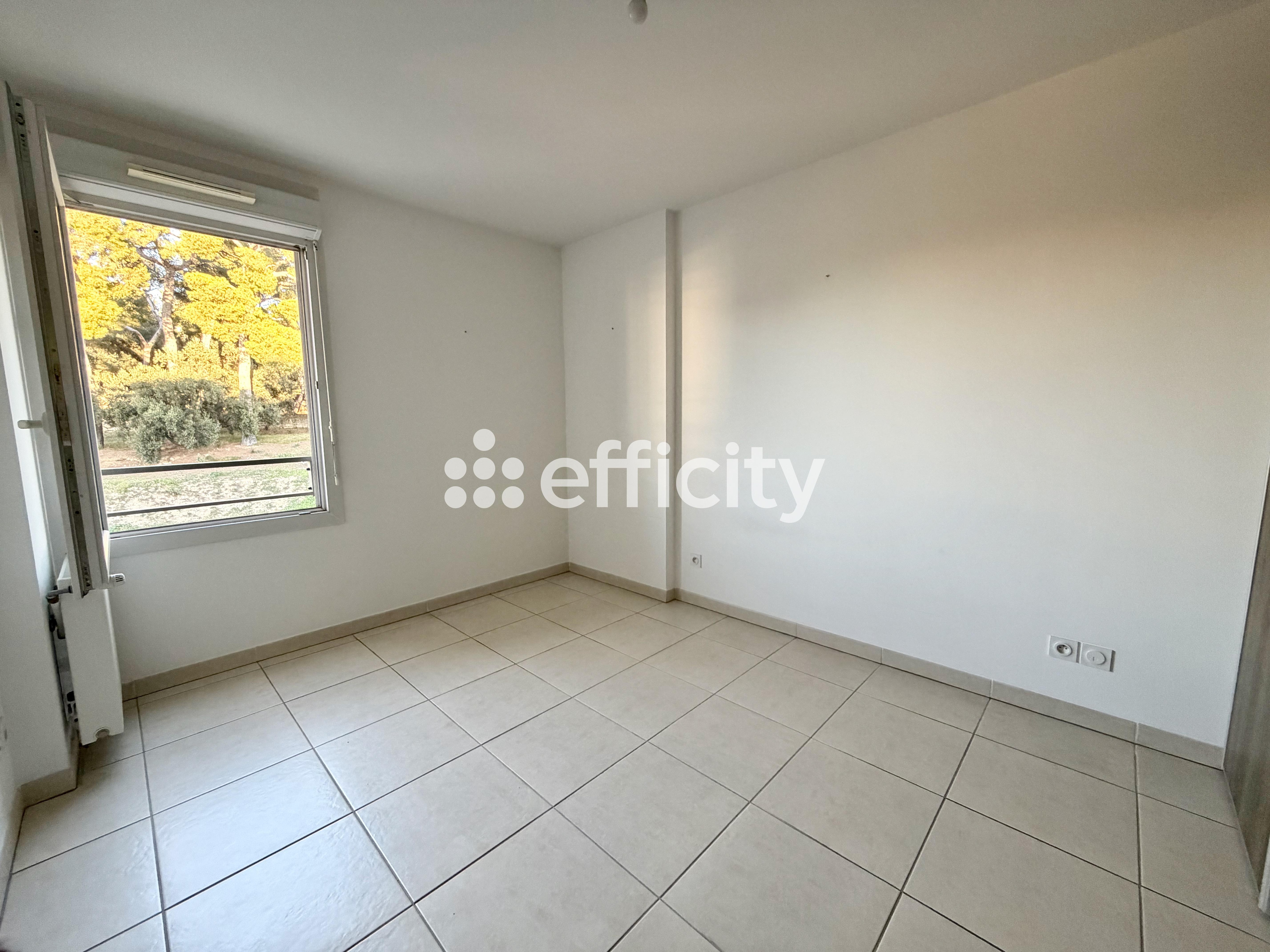 Achat immobilier Appartement 2 pièces  42m2 à Marseille (13012) - Photo n°6