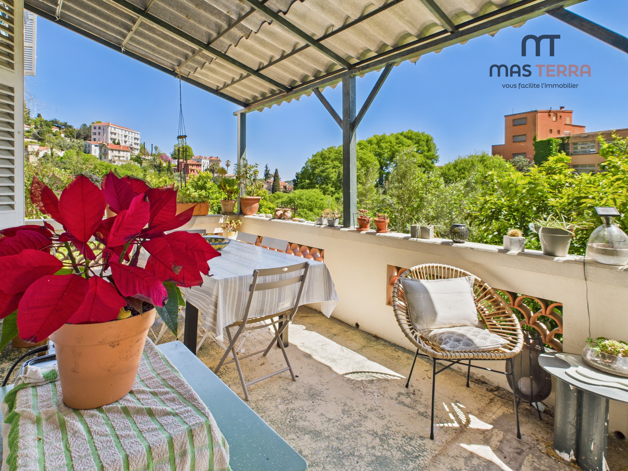 appartement 3 pièces - 97m2 à Grasse (06130)