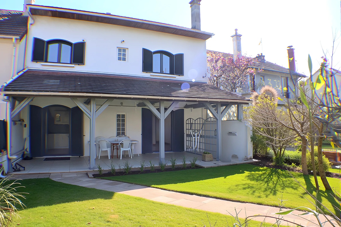 maison 5 pièces - 120m2 à Orly (94310)