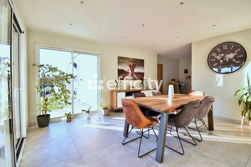 Achat immobilier Maison 8 pièces  185m2 à Hurigny (71870) - Photo n°10