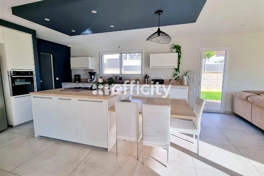 Achat immobilier Maison 8 pièces  185m2 à Hurigny (71870) - Photo n°6