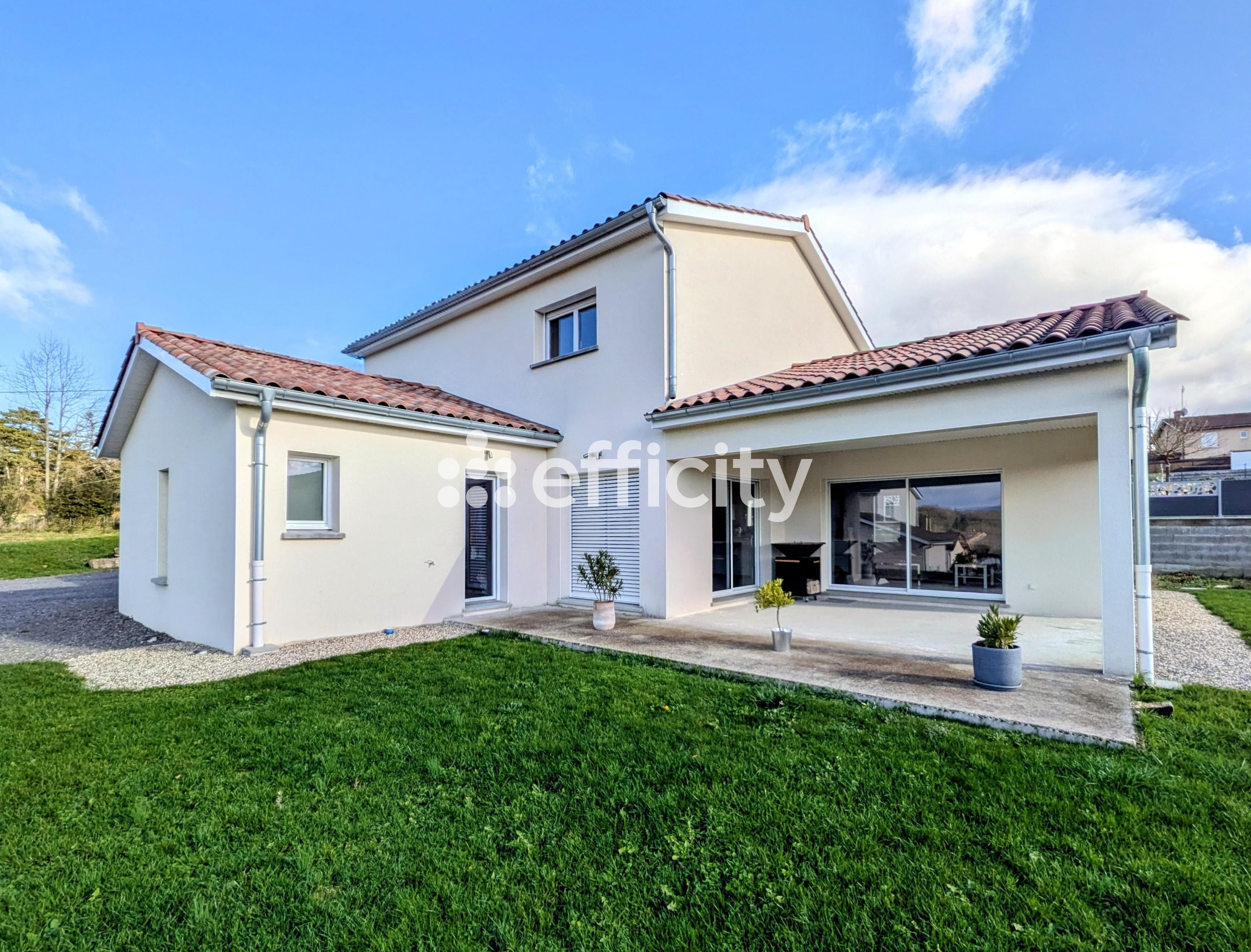 Achat immobilier Maison 8 pièces  185m2 à Hurigny (71870) - Photo n°1