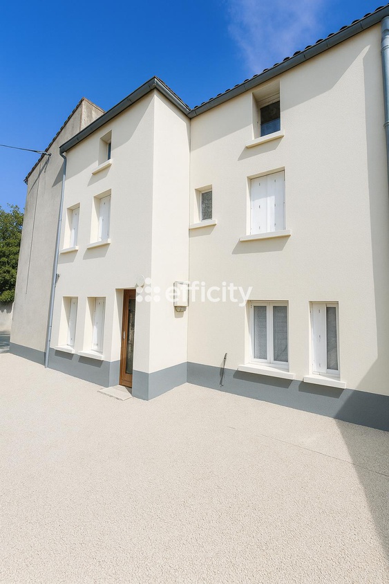 immeuble 6 pièces - 99m2 à Poitiers (86000)