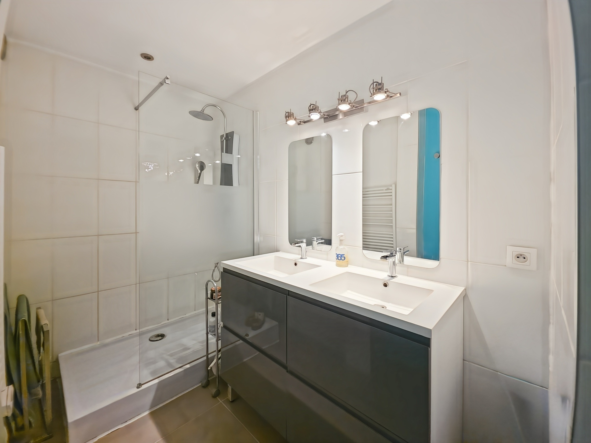 Achat immobilier Appartement 3 pièces  76m2 à Caluire-et-Cuire (69300) - Photo n°13