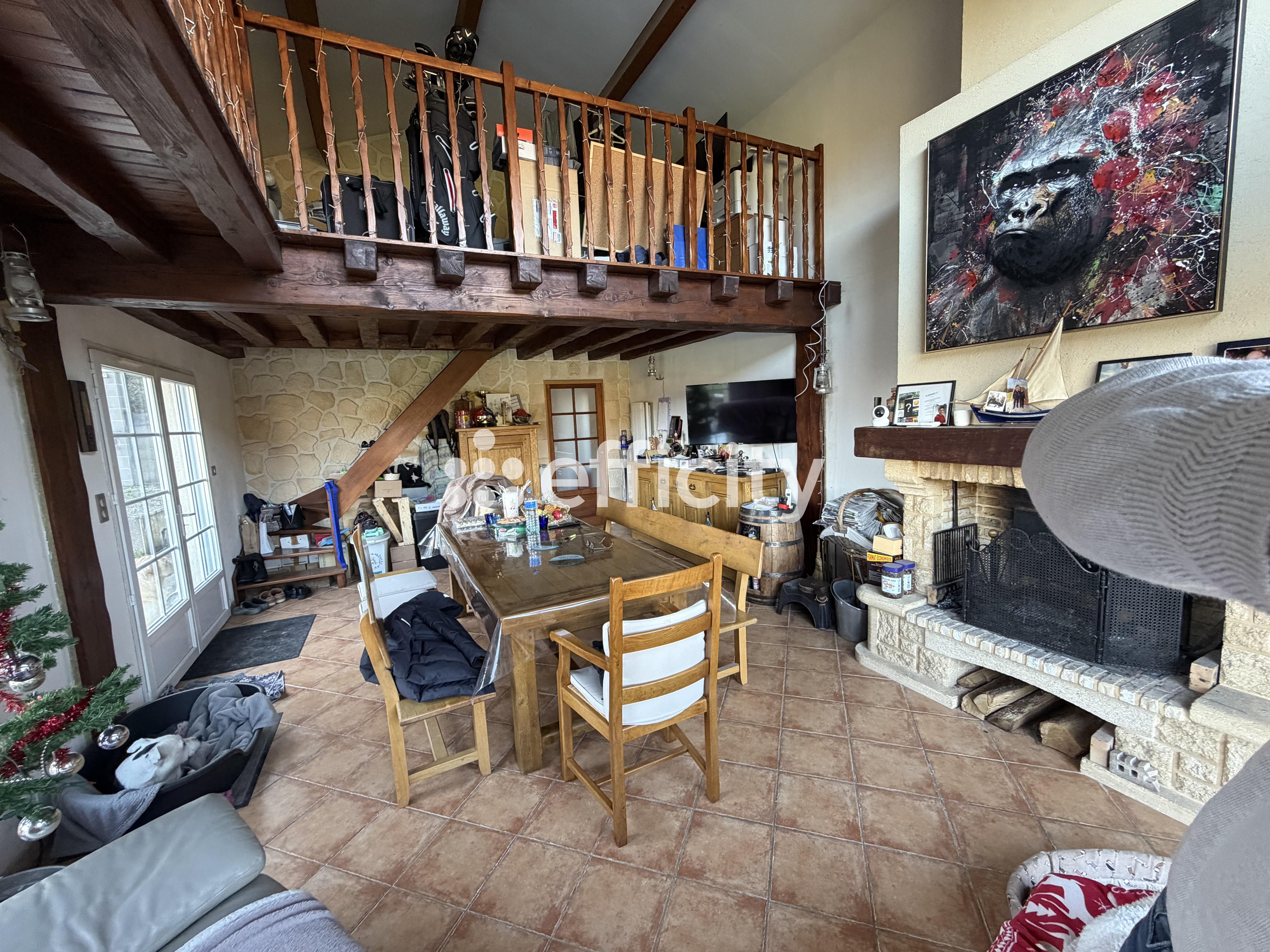 Achat immobilier Maison 4 pièces  130m2 à Vœuil-et-Giget (16400) - Photo n°8