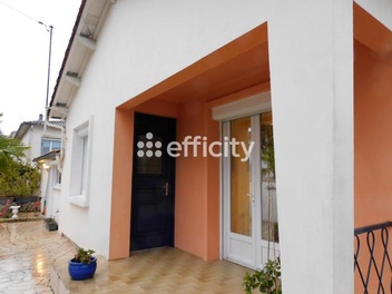 maison 6 pièces - 130m2 à Saint-Jean-d'Angély (17400)