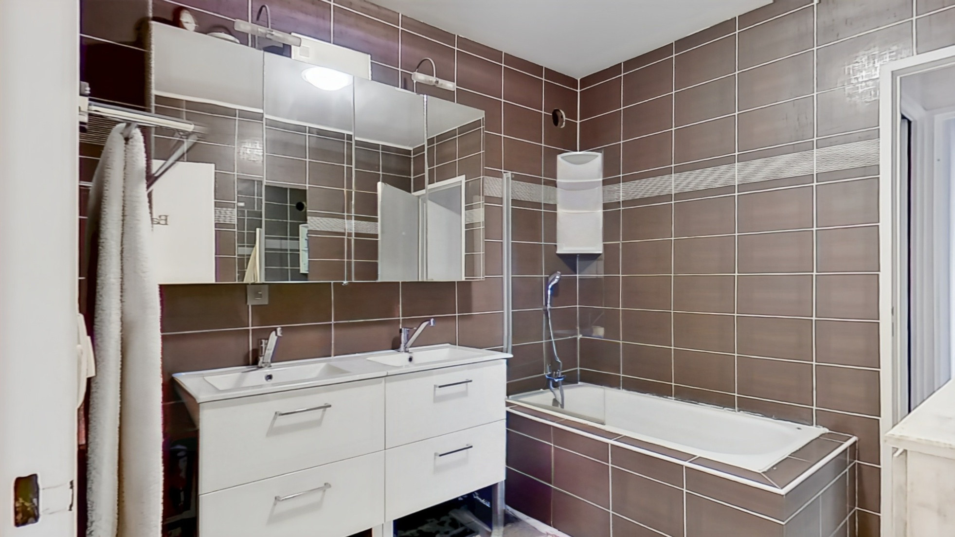 Achat immobilier Appartement 5 pièces  112m2 à Rillieux-la-Pape (69140) - Photo n°12