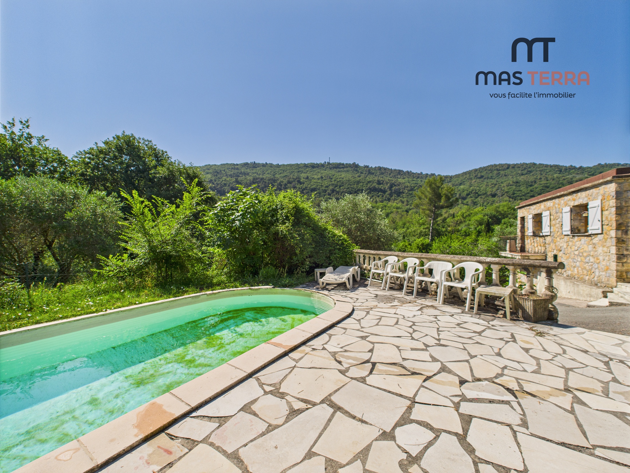 maison 4 pièces - 121m2 à Le Bar-sur-Loup (06620)