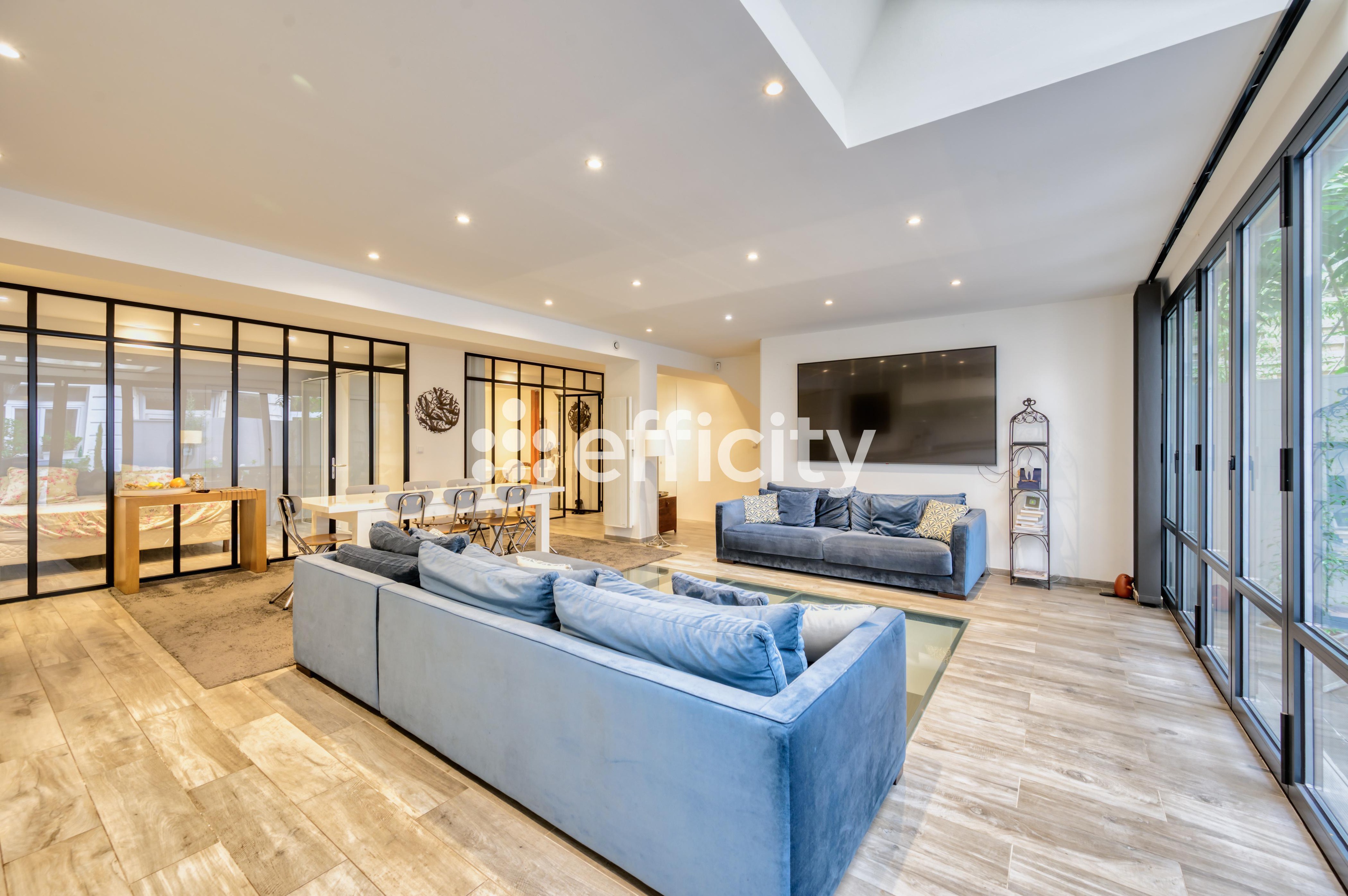 Achat immobilier Appartement 7 pièces  200m2 à Paris (75116) - Photo n°4