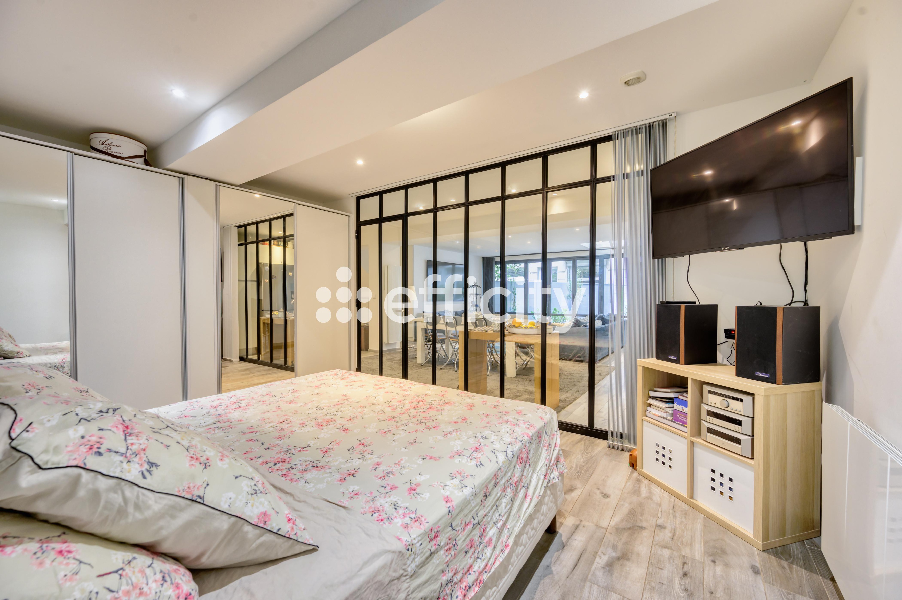 Achat immobilier Appartement 7 pièces  200m2 à Paris (75116) - Photo n°6