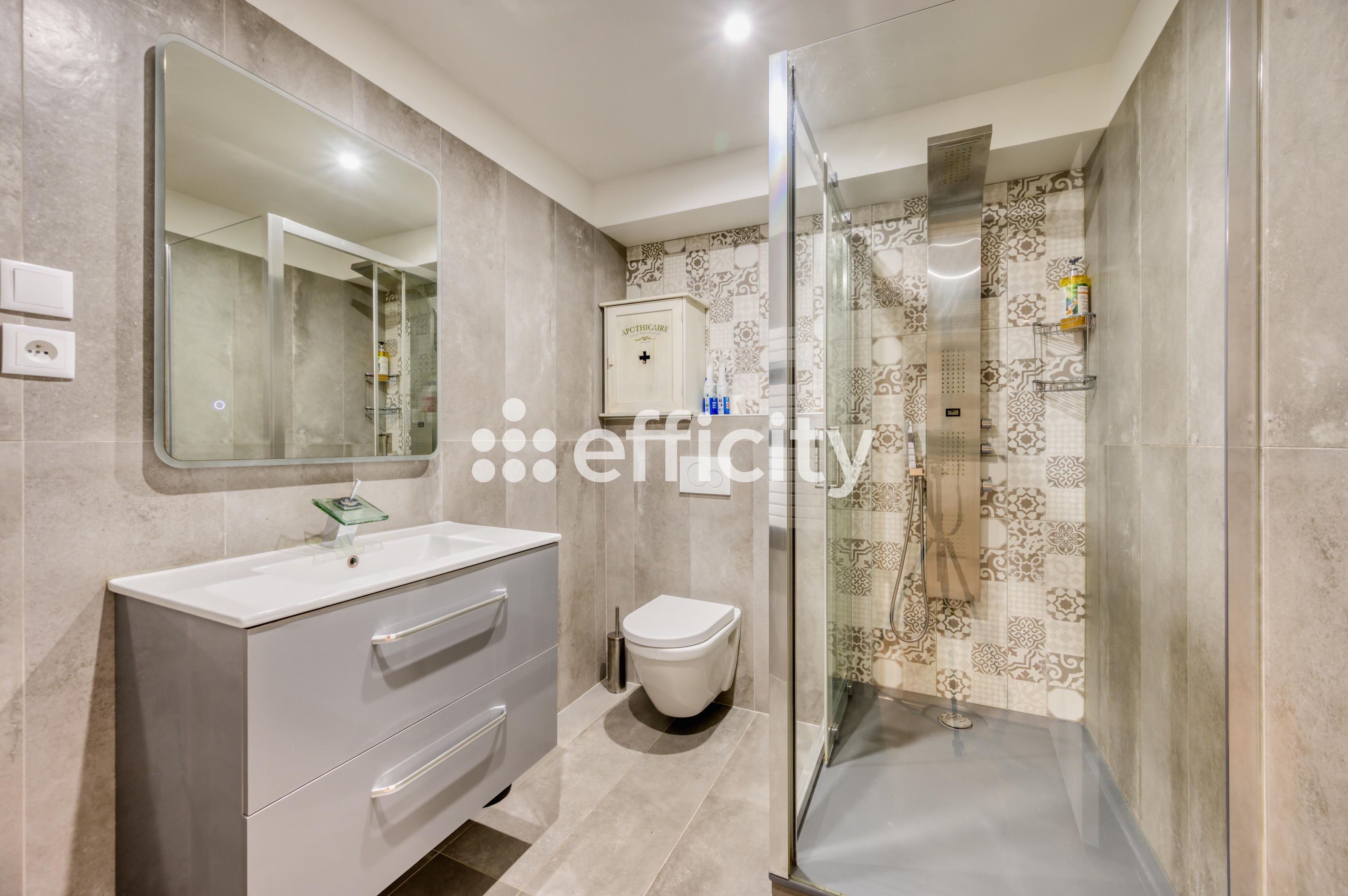 Achat immobilier Appartement 7 pièces  200m2 à Paris (75116) - Photo n°15