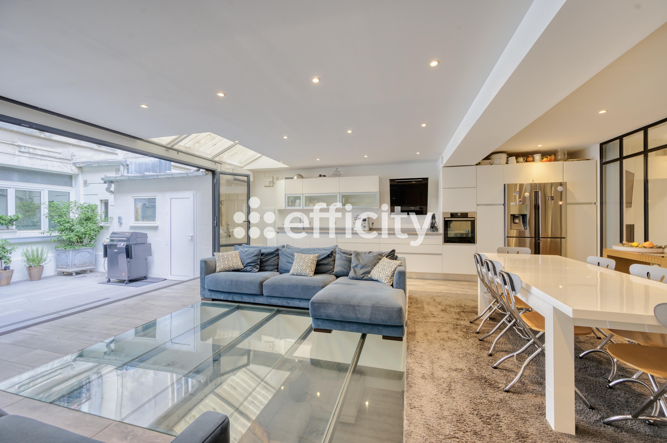 appartement 7 pièces - 200m2 à Paris (75116)