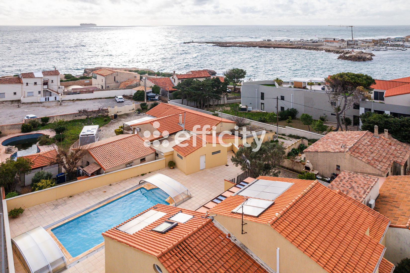 maison 5 pièces - 160m2 à Carro (13500)