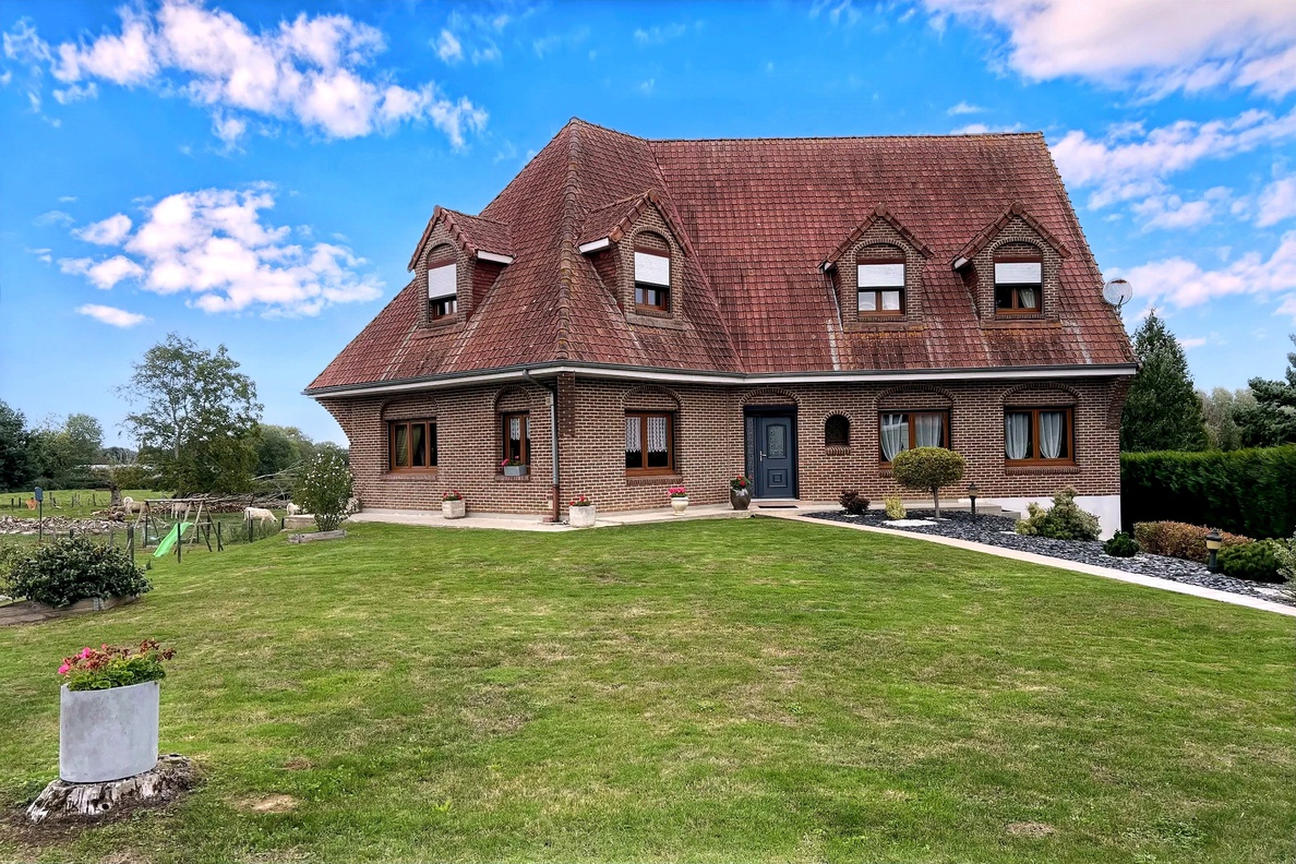 maison 5 pièces - 177,27m2 à Saint-Hilaire-Cottes (62120)