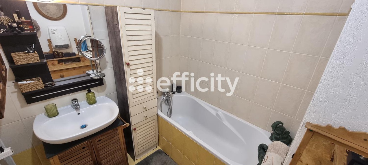 Achat immobilier Appartement 2 pièces  47m2 à Draguignan (83300) - Photo n°5