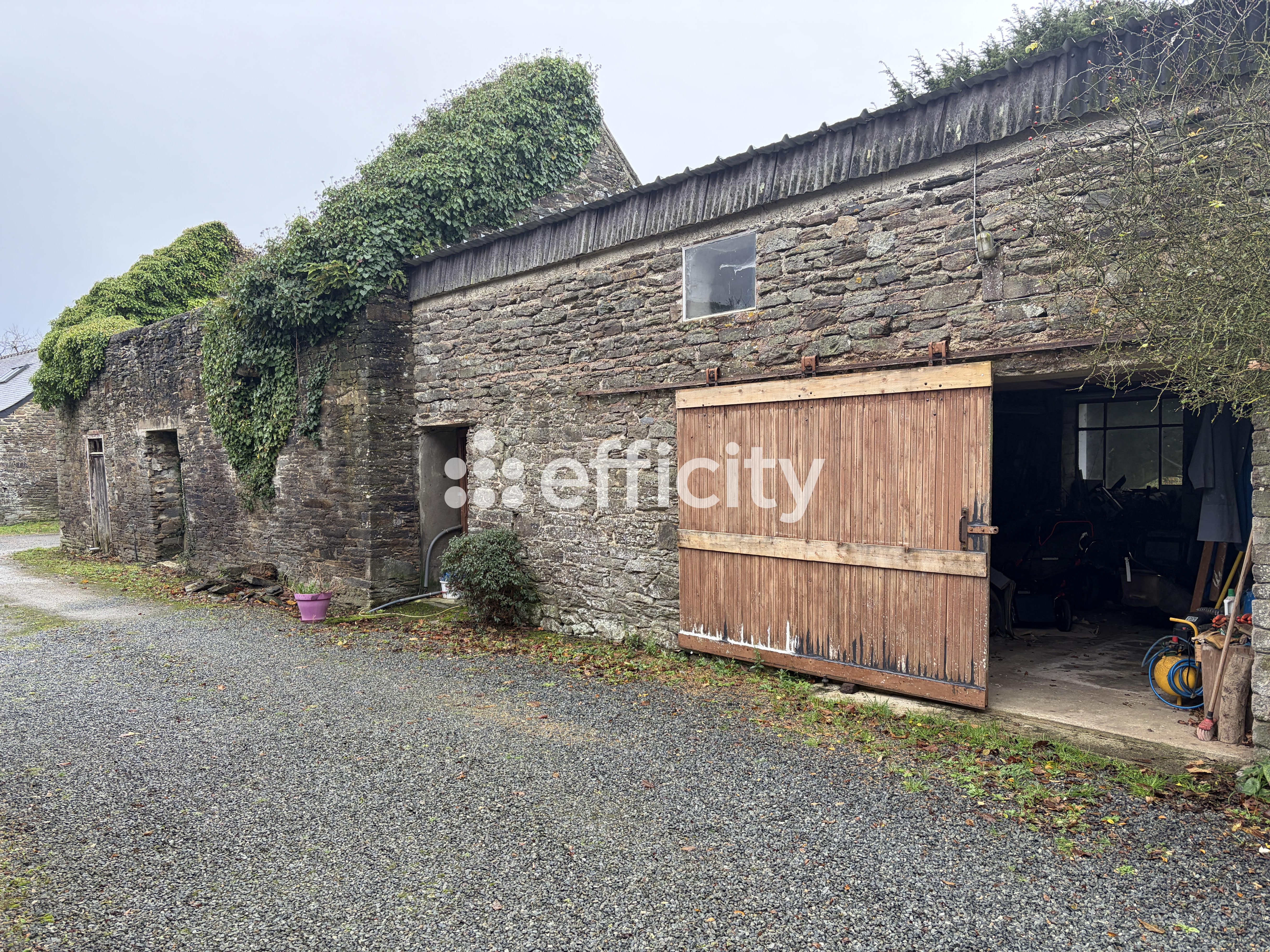 Achat immobilier Maison 15 pièces  452m2 à Plouigneau (29610) - Photo n°28