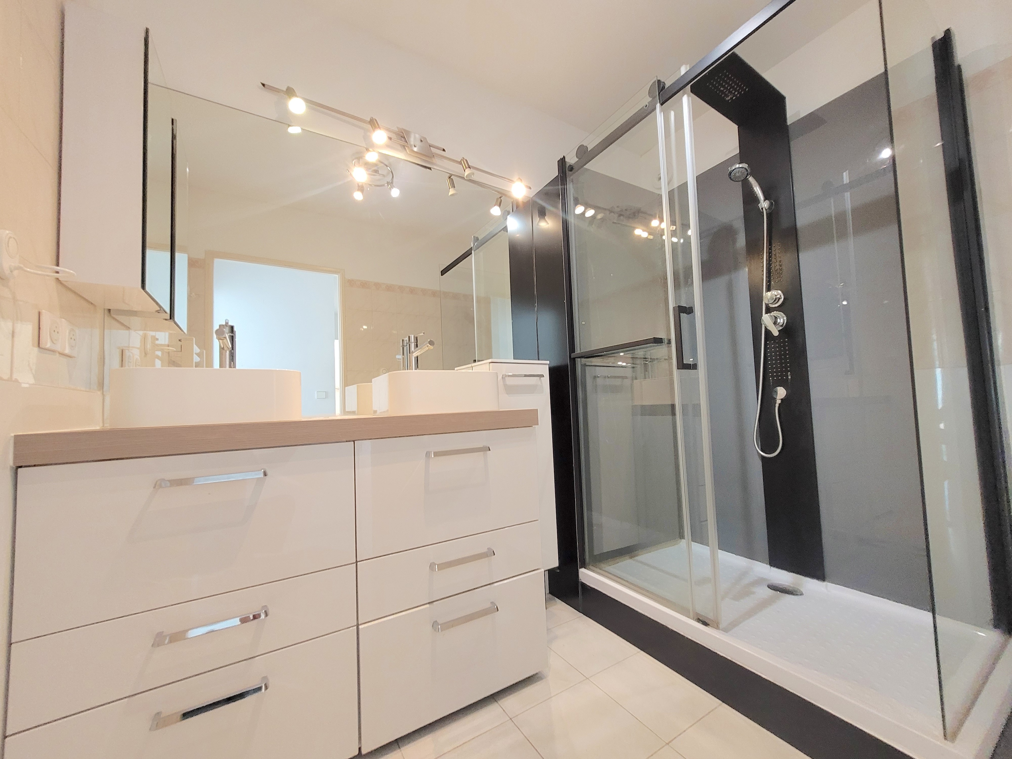 Achat immobilier Appartement 4 pièces  93m2 à Marseille (13008) - Photo n°5