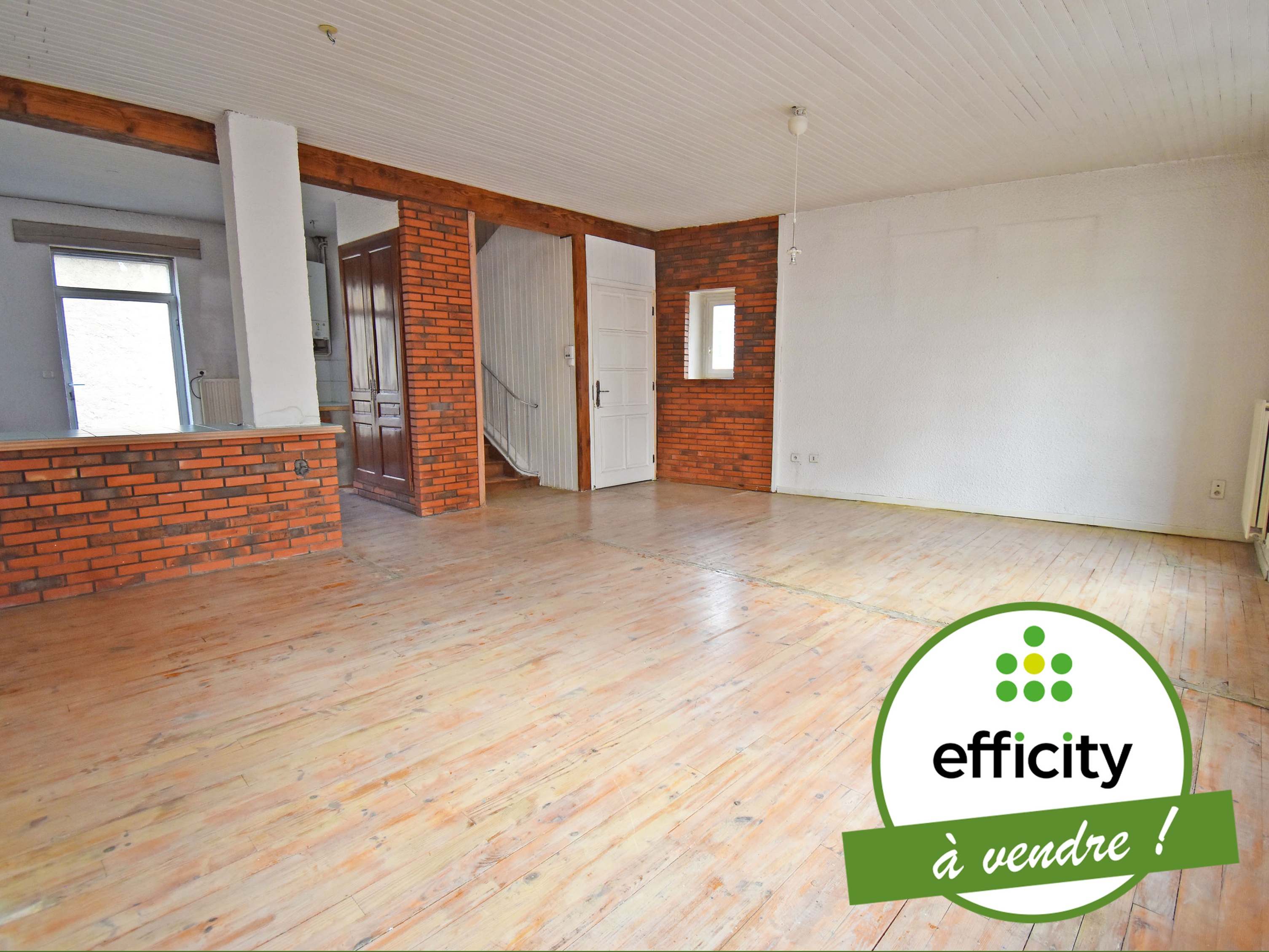 Achat immobilier Appartement 5 pièces  94m2 à Chazelles-sur-Lyon (42140) - Photo n°1