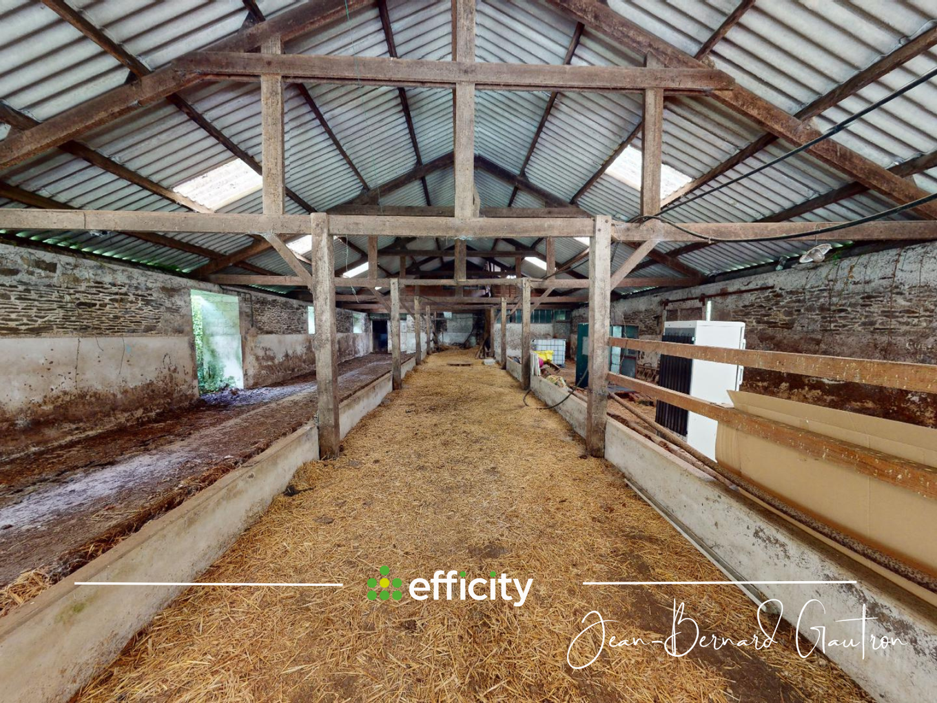 Achat immobilier Maison 10 pièces  360m2 à Saint-Hernin (29270) - Photo n°15