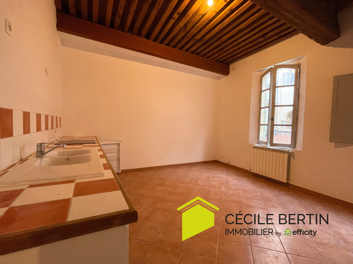 maison 4 pièces - 80m2 à Arles (13200)