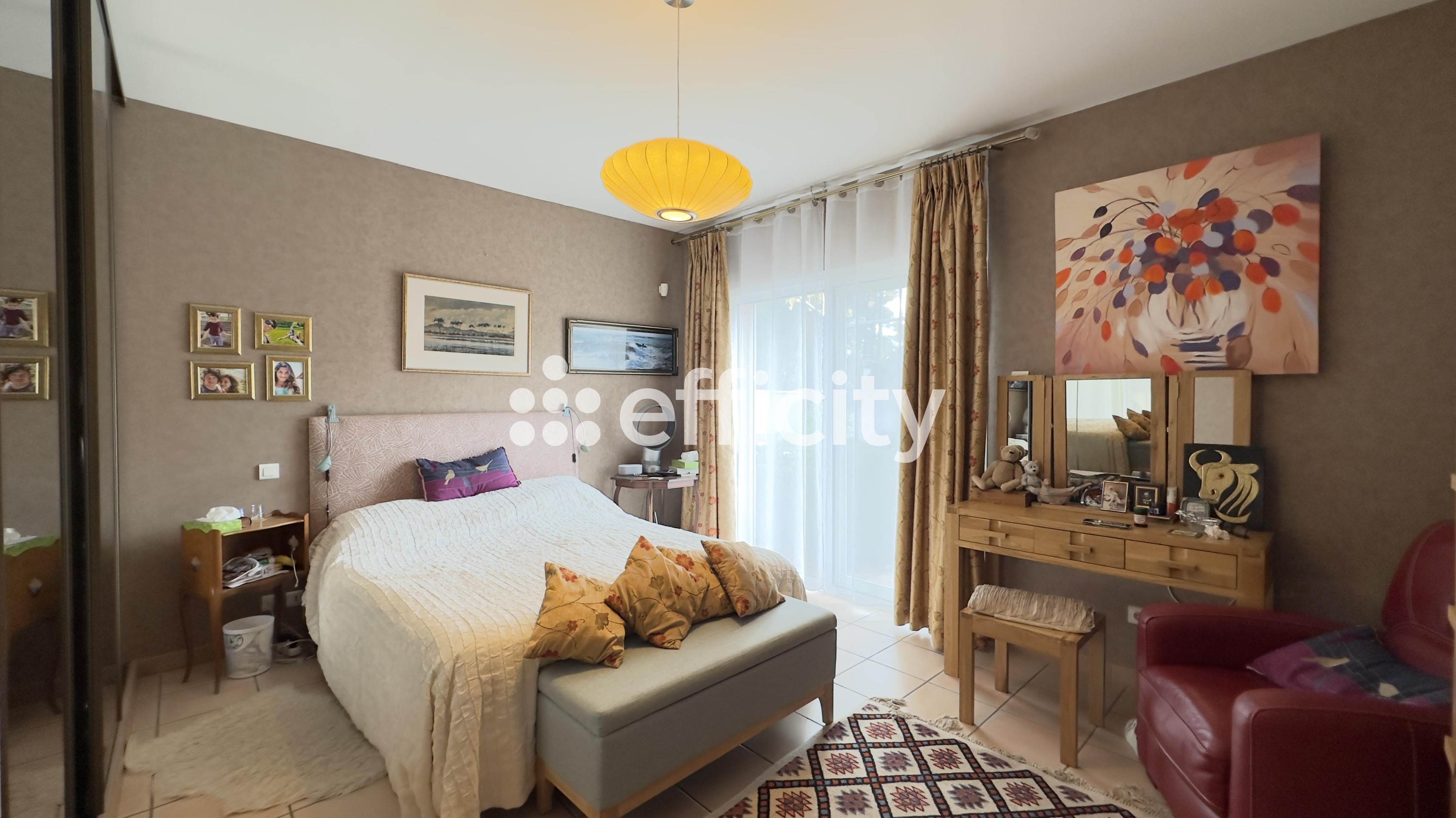 Achat immobilier Maison 5 pièces  144m2 à Villeneuve-lès-Avignon (30400) - Photo n°11