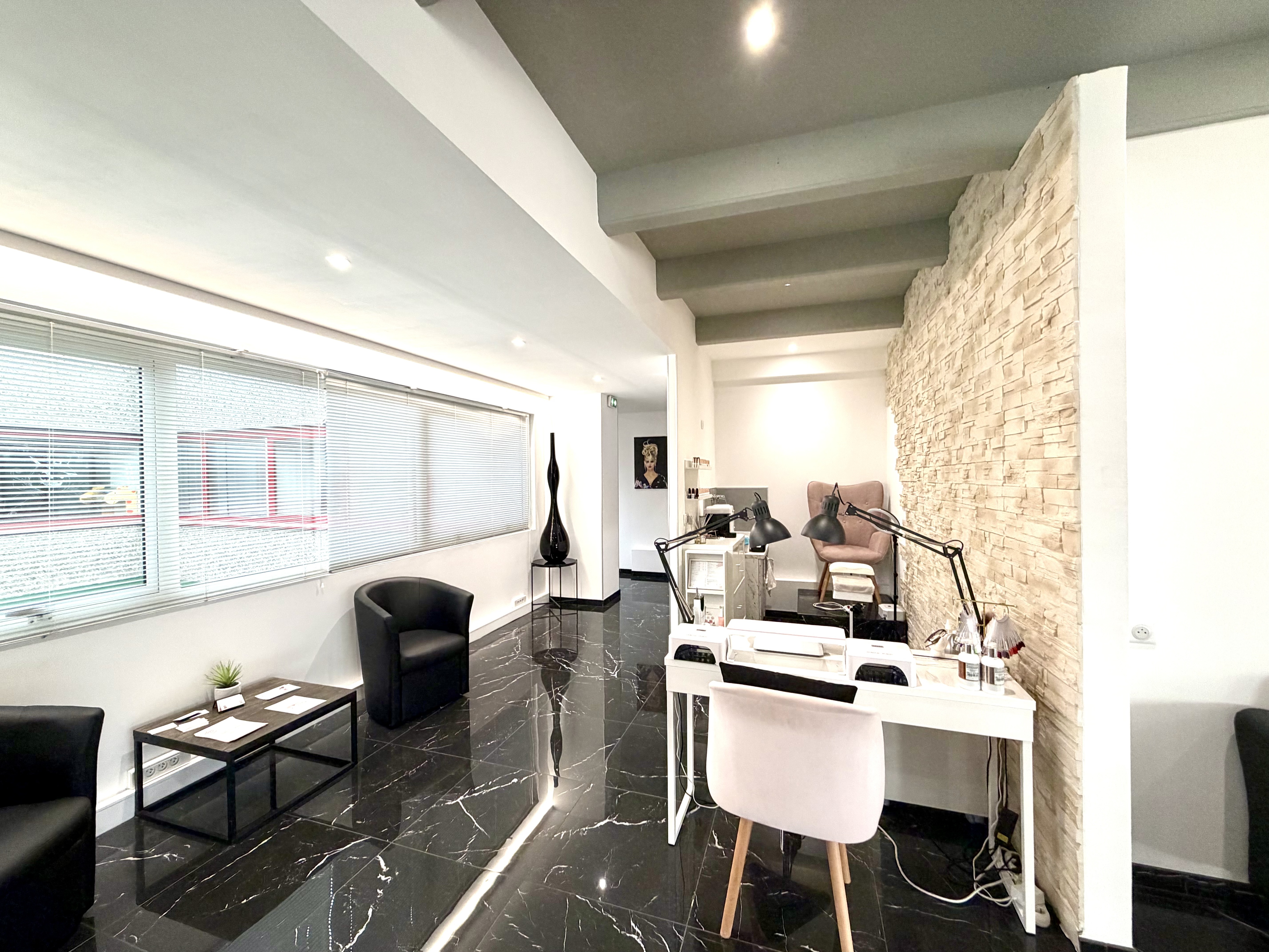 Achat immobilier Local commercial   145m2 à La Gaude (06610) - Photo n°5