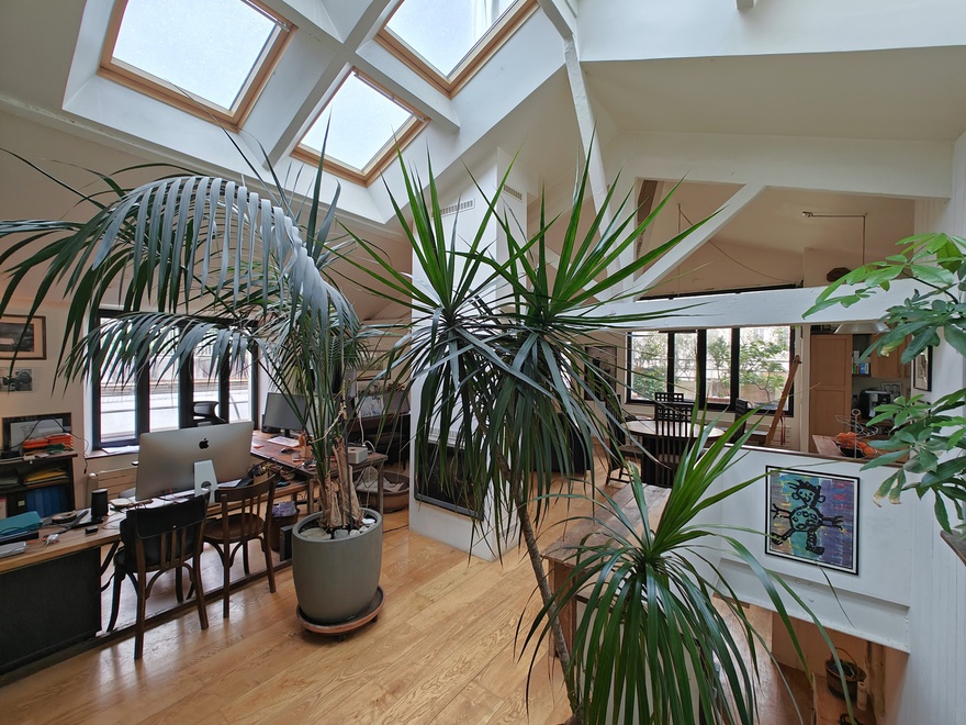 appartement 6 pièces - 200m2 à Paris (75018)