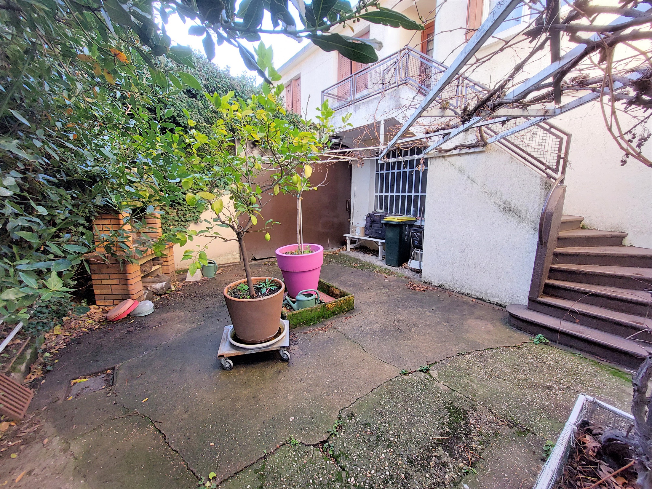 maison 13 pièces - 435m2 à Vénissieux (69200)